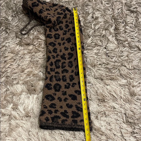 SKIMS Leopard Print Cozy Knit Pants S/M - Picture 9 of 9